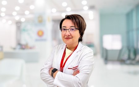 Yaz Aylarında Göz Sağlığınız Tehlikede: UV Işınları ve Havuzlar Risk Saçıyor