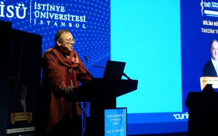 Kanser Hücrelerini Moleküler Düzeyde Tedavi Etmek Mümkün: Prof. Dr. Daniel Cahill’e Bilim Nişanı